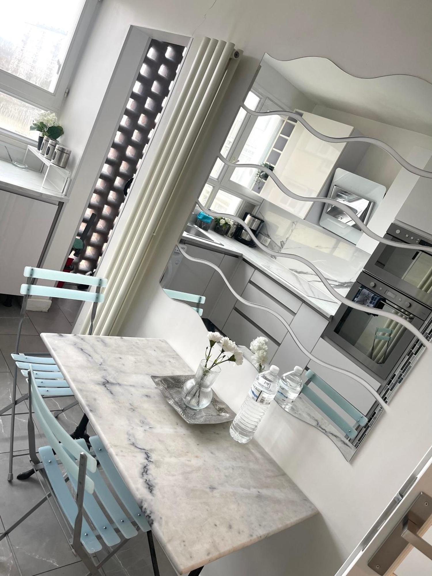 Tres Joli Appartement Mignon Confortable A Paris Villeneuve-La-Garenne Eksteriør billede